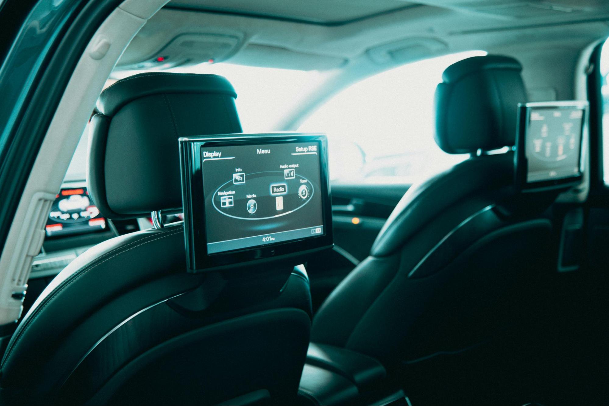 Cómo usar VPN en sistemas multimedia de coches