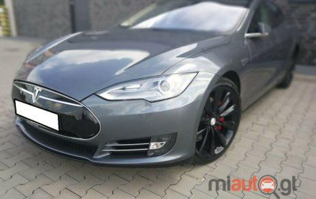 Tesla Model S  '2014