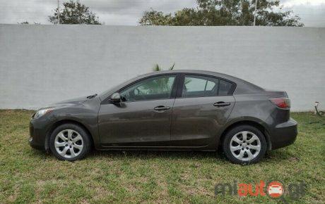 Mazda Mazda3  '2013