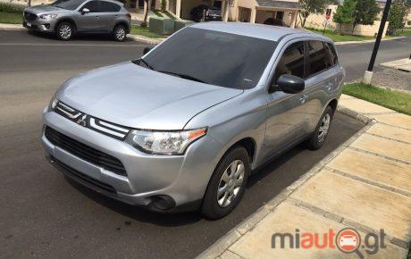 Mitsubishi Outlander  '2014