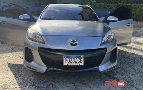 Mazda Mazda3  '2012